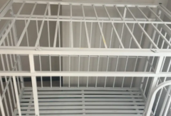 闲置狗笼